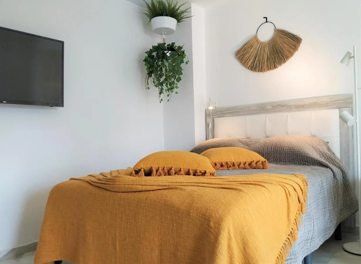 Dona Carlota Gardens, Sea Views, Pool, Restaurant Apartment Torremolinos